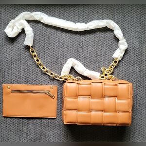 NWT Cute Tan Handbag Crossbody with Matching Wallet & Dustbag
